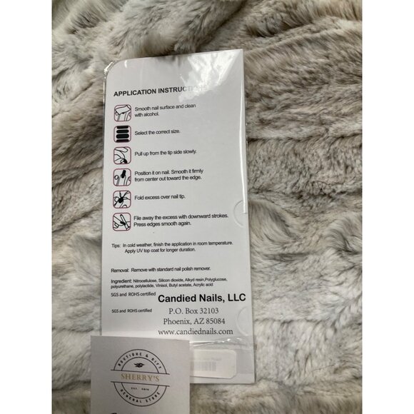 Candied Nails Non-Toxic Nail Polish Strips With Floral & Chevron Patterns - Picture 4 of 4